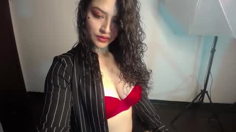 Noa Pino online show from 10-03-25, 05:43