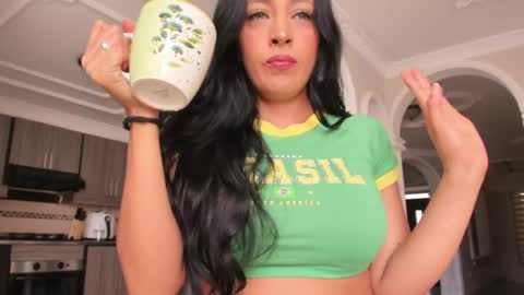  In instagram dayhannanoemi online show from 04-11-26, 02:10