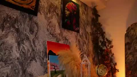 Snapshot of noha_miler chatting on 07-14-26, 03:33 kevin online show from 07-14-26, 03:33
