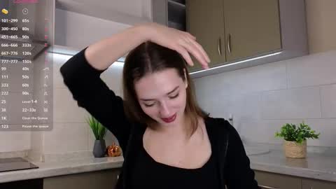 Sophie online show from 03-19-26, 06:06