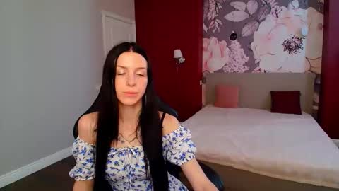 NoirDiva online show from 06-10-26, 12:04