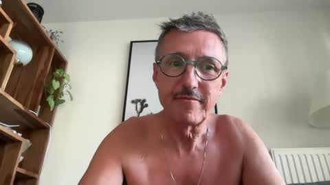 nolo34 online show from 06-11-26, 05:33