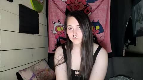 nonbinarybeauty20 online show from 05-13-26, 07:17