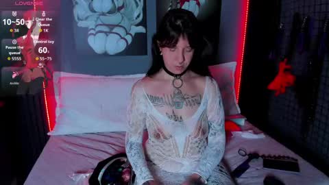 Snapshot of nora_temptress chatting on 05-25-26, 03:29 Nora Temptress online show from 05-25-26, 03:29
