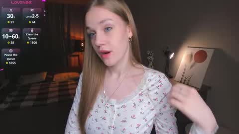 Beatrice online show from 11-12-25, 07:13