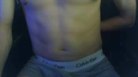 normalcock51093 online show from 04-16-26, 09:39