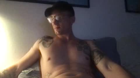 Snapshot of northernv1k1ng chatting on 12-19-25, 03:02 northernv1k1ng online show from 12-19-25, 03:02