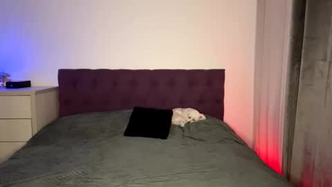 Tina online show from 11-08-25, 08:51