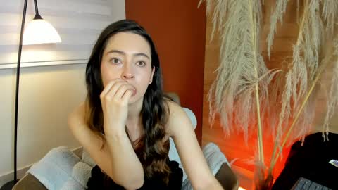 nova_grey__ online show from 06-04-26, 01:06