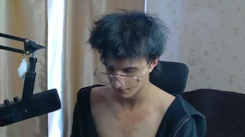 Snapshot of nuar_x chatting on 05-17-26, 02:13 Nuar X online show from 05-17-26, 02:13