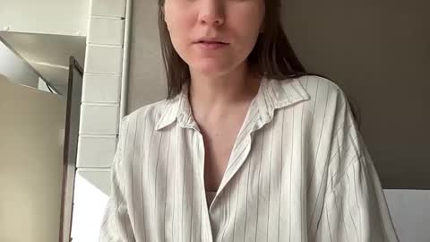 Ema online show from 04-15-26, 01:07