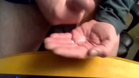 Snapshot of nutjob510 chatting on 03-12-25, 06:33 nutjob510 online show from 03-12-25, 06:33