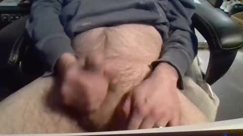 Snapshot of nutjob510 chatting on 03-05-26, 07:37 nutjob510 online show from 03-05-26, 07:37