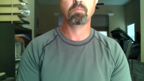 nvrenuff1979 online show from 04-08-26, 12:27