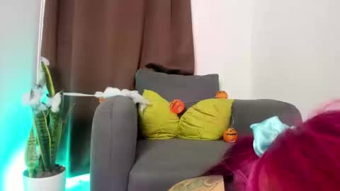 Nia online show from 10-15-25, 12:11