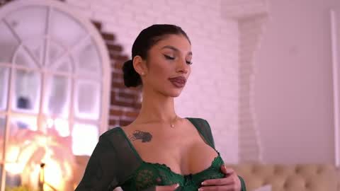 Nyssa online show from 04-12-26, 05:40