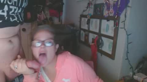 Snapshot of o0oshesquirt4hims chatting on 12-15-24, 04:18 o0oshesquirt4hims online show from 12-15-24, 04:18