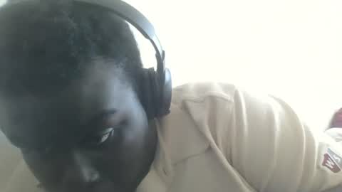 Snapshot of obsidianwest chatting on 07-22-26, 06:00 Obsidianwest online show from 07-22-26, 06:00