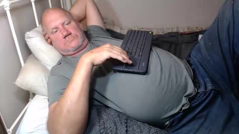 Snapshot of oceanwalk chatting on 04-04-26, 12:31 oceanwalk online show from 04-04-26, 12:31