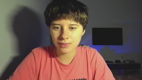 Evie online show from 12-20-25, 02:35