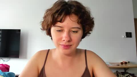 Evie online show from 04-13-26, 05:46