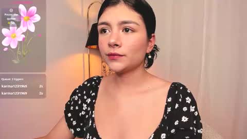 Snapshot of oh__holly chatting on 11-28-25, 11:40 Holly online show from 11-28-25, 11:40