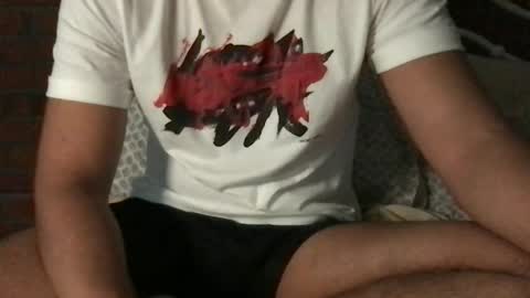 Snapshot of ohcute_d chatting on 06-01-26, 05:58 Miles Valentino online show from 06-01-26, 05:58