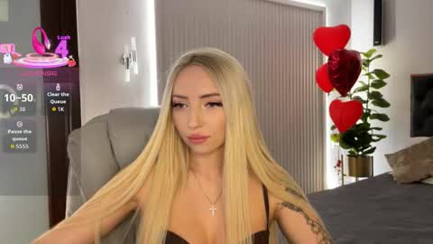 Emma online show from 03-05-26, 01:12