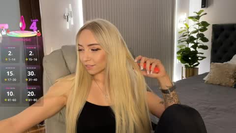 Emma online show from 04-06-26, 01:14