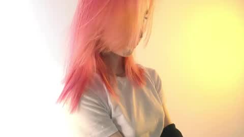 Emi and Ohpi online show from 04-23-26, 12:29