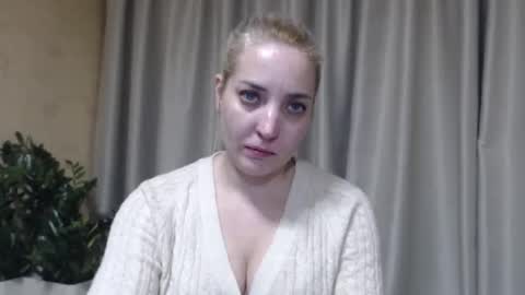 Snapshot of ohsweetmari chatting on 02-20-26, 06:52 Mari online show from 02-20-26, 06:52