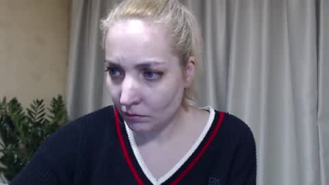 Snapshot of ohsweetmari chatting on 03-20-26, 01:16 Mari online show from 03-20-26, 01:16