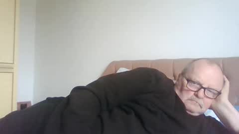 old_fkr online show from 04-01-26, 08:37