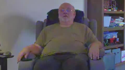 old_guy111 online show from 05-17-26, 12:41