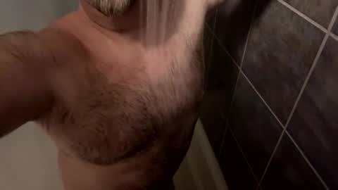 Snapshot of oldbones2 chatting on 10-04-25, 01:36 oldbones2 online show from 10-04-25, 01:36