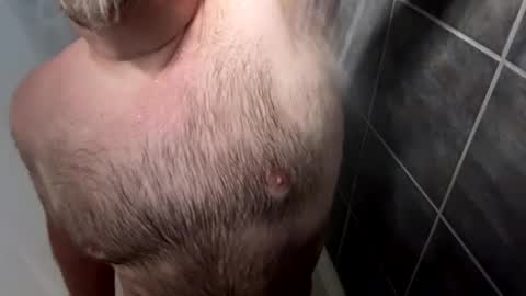 Snapshot of oldbones2 chatting on 10-06-25, 12:52 oldbones2 online show from 10-06-25, 12:52