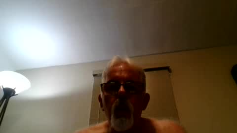 Snapshot of oldmiguy chatting on 03-07-26, 11:35 OldMIGUY online show from 03-07-26, 11:35