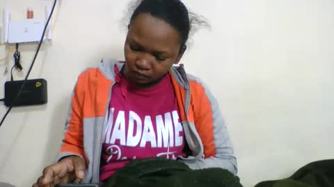 Snapshot of olgamariah203875 chatting on 06-10-26, 07:07 olgamariah203875 online show from 06-10-26, 07:07