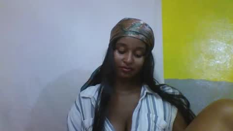 olinah610 online show from 02-02-26, 08:35