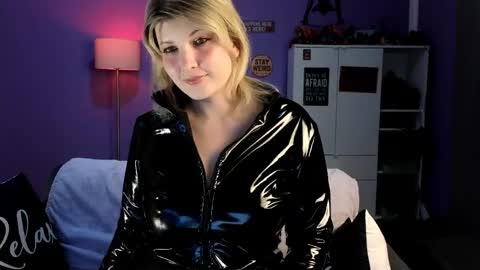 OliSunny Olivia online show from 05-01-26, 05:39