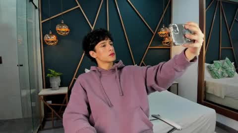  OLIVER  online show from 04-08-26, 01:11