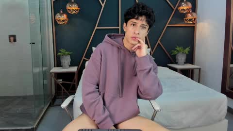  OLIVER  online show from 04-09-26, 01:16