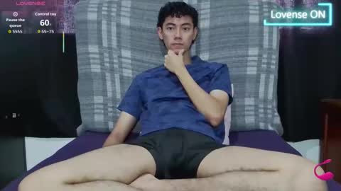 Snapshot of oliver_rayman chatting on 01-12-26, 09:53 Oliver Rayman online show from 01-12-26, 09:53