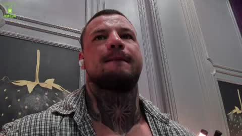 Snapshot of oliversport chatting on 07-14-26, 04:02 OliverSport online show from 07-14-26, 04:02