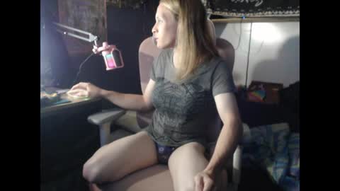 StonerBratOlivia online show from 03-29-26, 03:06