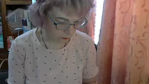 Olivia Mia online show from 05-15-26, 11:17