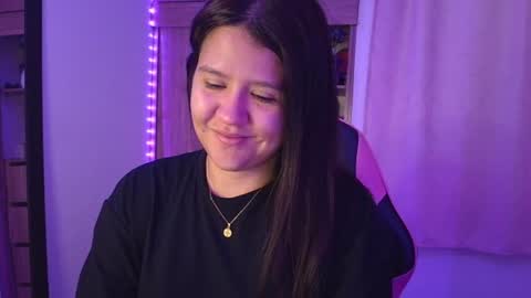 Snapshot of olivia_watson_ chatting on 07-10-26, 12:19 Olivia online show from 07-10-26, 12:19