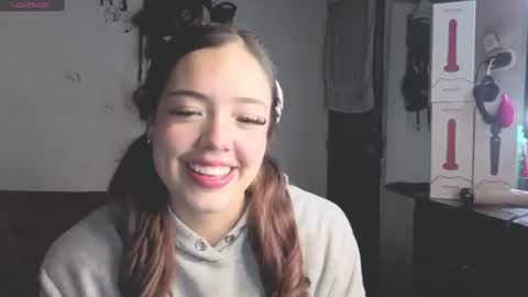 oliviabluee10 online show from 07-17-26, 02:29