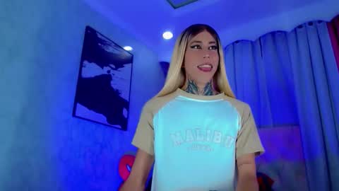 oliviahot01 online show from 05-22-26, 01:57