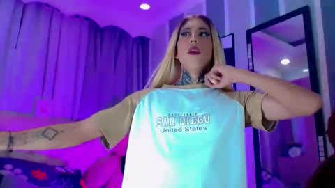 oliviahot01 online show from 06-05-26, 01:56